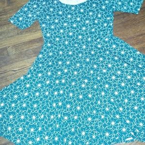 Teal & cream pattern 1/2 sleeve Lularoe Nicole
